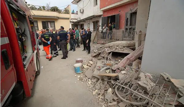 Crollo a Saviano: due bambini morti, salvo il più piccolo