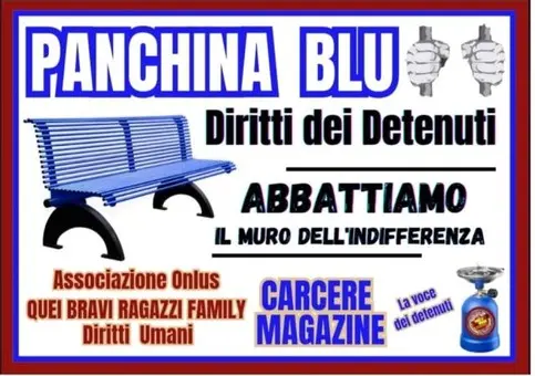 Una panchina blu simbolo dei detenuti.
