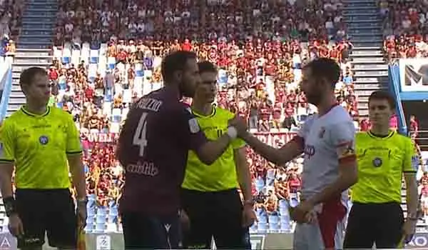 Reggiana-Catanzaro 2-2. Doppietta di uno strepitoso Cisse e quarto pareggio
