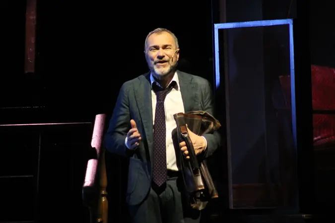 AMA Calabria, trionfo per Massimiliano Gallo: “Malinconico” conquista il pubblico