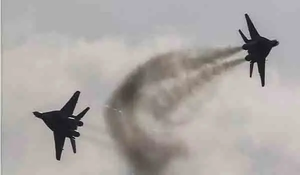 Mosca smentisce: nessuna violazione dello spazio aereo estone da parte dei jet russi