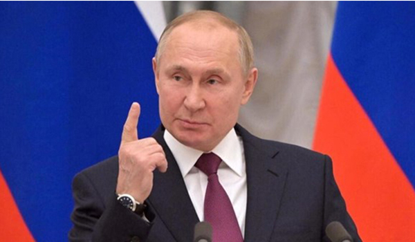 Guerra in Europa? Putin avverte: «Se l’Europa vuole lo scontro, la Russia è pronta»