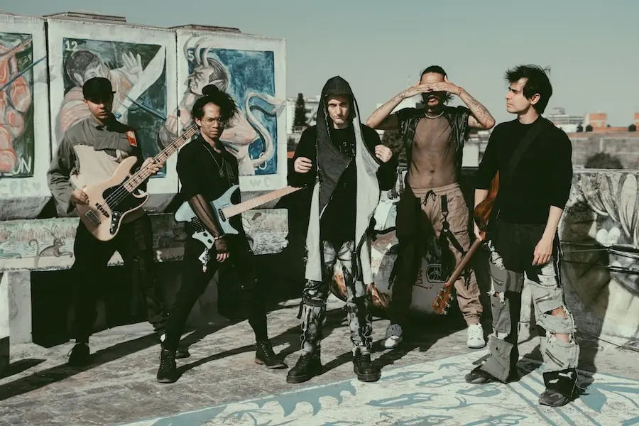 Love Ghost – è uscito il video di “Silk Noose”