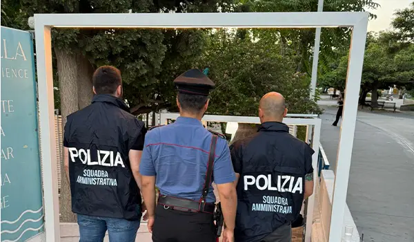 Controlli in una discoteca di Soverato: irregolarità su alcol ai minori e sicurezza, task force interforze in azione