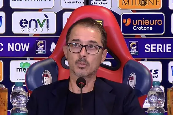 Mister Longo: "Il Catania ha una qualità superiore, ma il Crotone cresce con sacrificio" (Video)