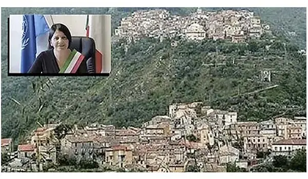 Gimigliano, il Sindaco Moschella: “Attacco alla democrazia, pronti a chiamare Prefetto e Procura”