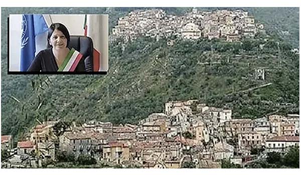 Gimigliano, il Sindaco Moschella: “Attacco alla democrazia, pronti a chiamare Prefetto e Procura”