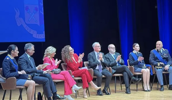 Lamezia Terme, festa della Polizia di Stato: studenti e istituzioni celebrano il 174° anniversario tra sicurezza e prevenzione