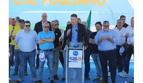 Giuliano (UGL): “La politica non si nasconda, abolire il vincolo di esclusività per le professioni sanitare”