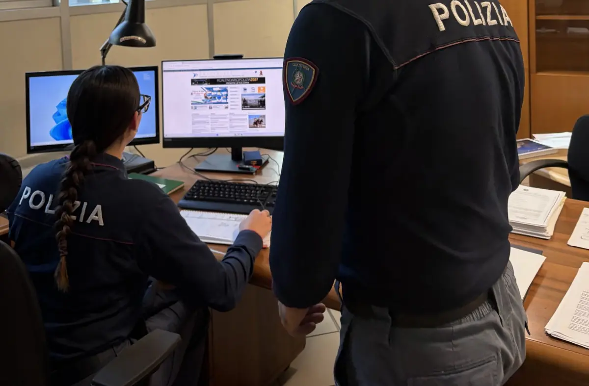 Volantino Rivoluzione a Verbania chi è l autore individuato dalla Polizia