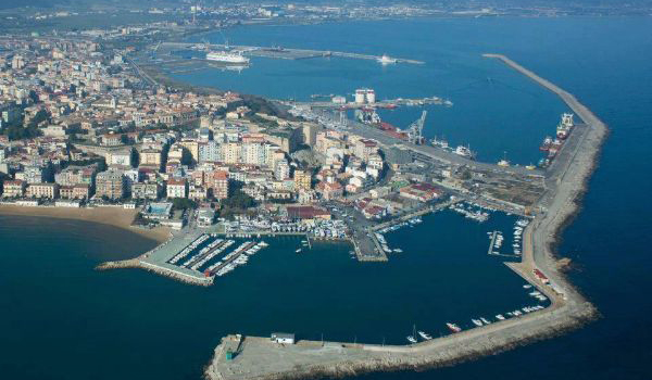 Premio Consumerismo 2025: Crotone modello di turismo inclusivo ed economico