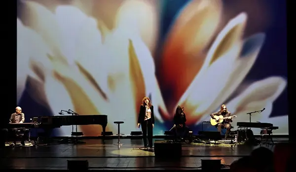 La voce senza tempo di Alice incanta al Festival d'Autunno