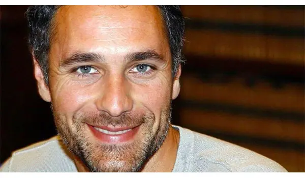 AMA Calabria, Raoul Bova a Lamezia Terme e Catanzaro con “Il nuotatore di Auschwitz