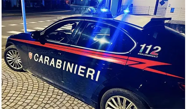 Lodi, anziano soffoca la moglie disabile e tenta il suicidio: “Un dramma d’amore e disperazione”