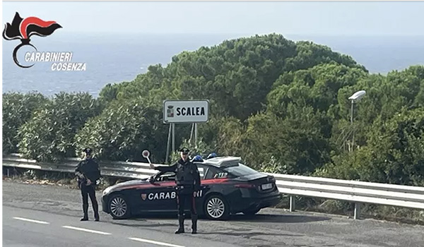 Lite per un video in ristorante a Scalea: accoltellato, arrestato un 36enne