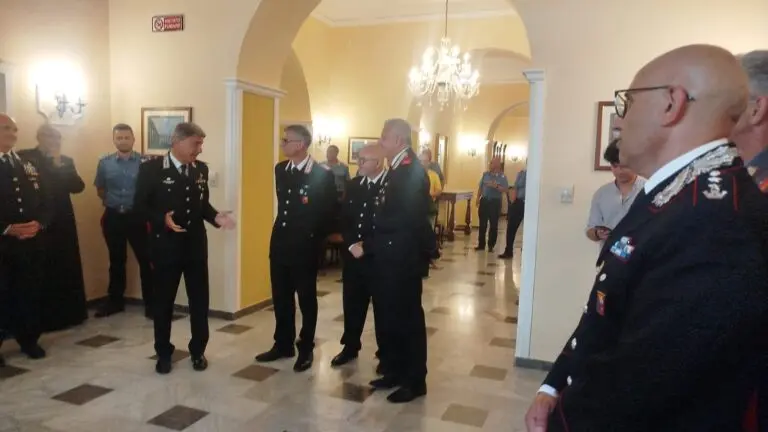 Collocamento in congedo dei Luogotenenti Giuseppe D'Angelo, Aldo Iacolina e Pietro Donzelli, il SIM Carabinieri Sicilia elogia i colleghi: "Carriere esemplari"