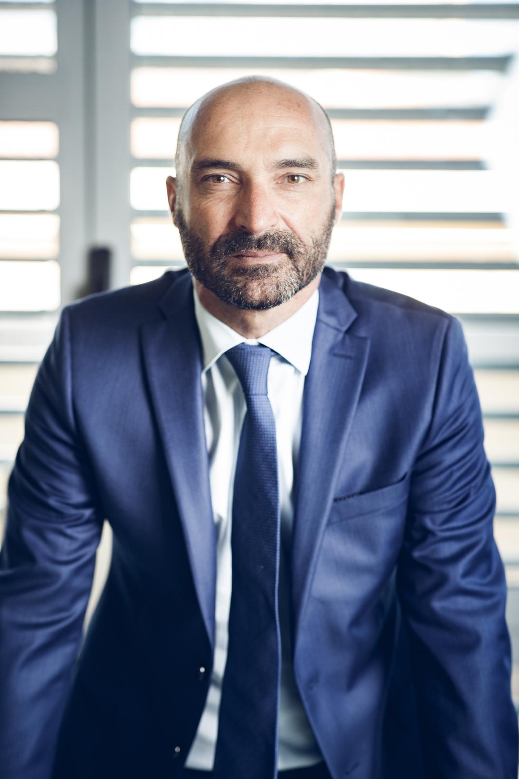 ABAX Investigazioni: “Anche a Rimini boom di scappatelle sotto l'ombrellone”