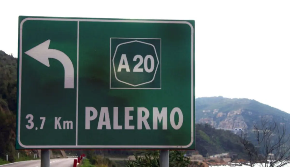 Sicilia, emergenza sicurezza sulle autostrade A20 e A18: ipotesi limite a 60 km/h