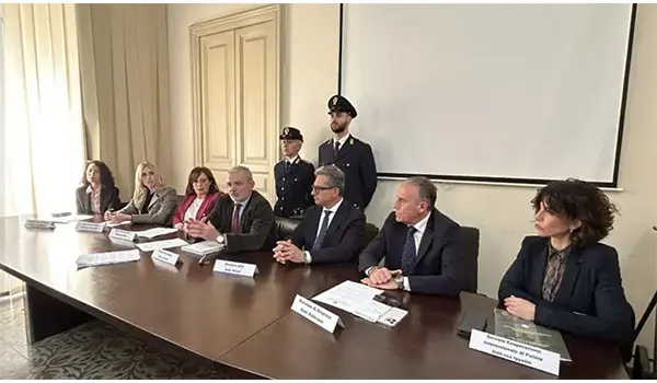 Migranti, maxi traffico dall’Asia Minore all’Italia: arrestato il boss egiziano ad Istanbul