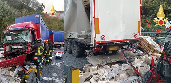 Incidente sulla A2, tre feriti e traffico bloccato tra Altilia e Grimaldi. Intervento dei Vvf