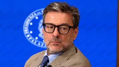 Bollo auto, esenzione dal 2027: fondi PNRR e risparmi per le famiglie