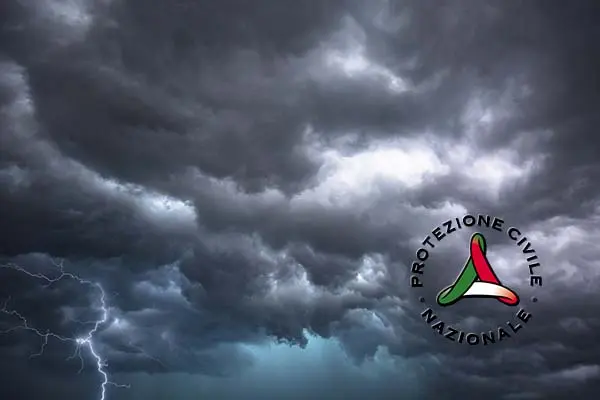 Allerta meteo mari e venti: ciclone Harry al culmine, martedì la fase più critica