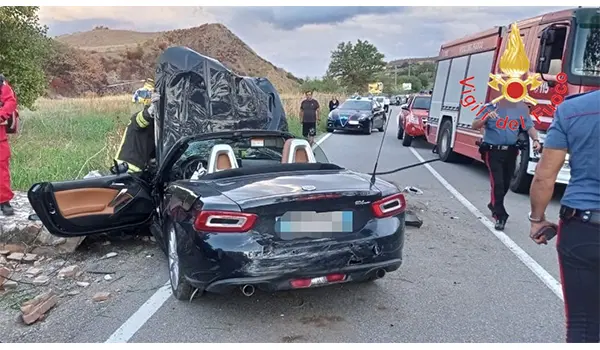 Tragico incidente sulla SP172 a Borgia: muore il conducente di una Fiat 124 Spider