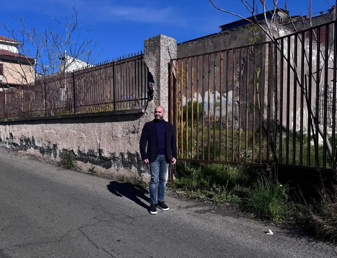 A Belpasso tornerà in funzione il serbatoio d’acqua in via Giulio Cesare, grazie a un emendamento di Giuseppe Zitelli (FdI): “Miglioramento concreto della qualità della vita per i cittadini”