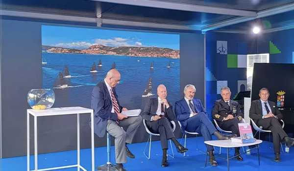 Nastro Rosa Tour 2025: svelato il giro d’Italia in barca a vela, tappe in Calabria a Reggio, Catanzaro e Tropea