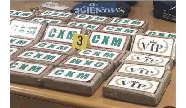 Gioiosa Ionica, maxi sequestro di cocaina nella Locride: 40 chili nascosti nel furgone, arrestato un uomo
