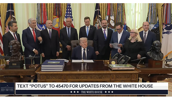 Trump annuncia maxi taglio ai prezzi dei farmaci negli US