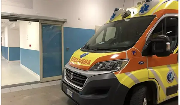 Botulino in Calabria: due 17enni in gravi condizioni dopo aver mangiato un panino
