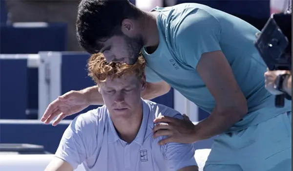 Tennis Cincinnati 2025: Sinner costretto al ritiro, Alcaraz trionfa. Paolini ko con Swiatek
