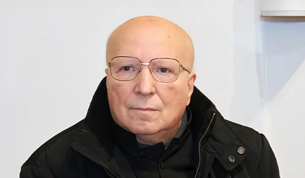 Catanzaro-Squillace, l’Arcidiocesi in lutto: addio a Mons. Raffaele Facciolo, esempio di fede e dedizione