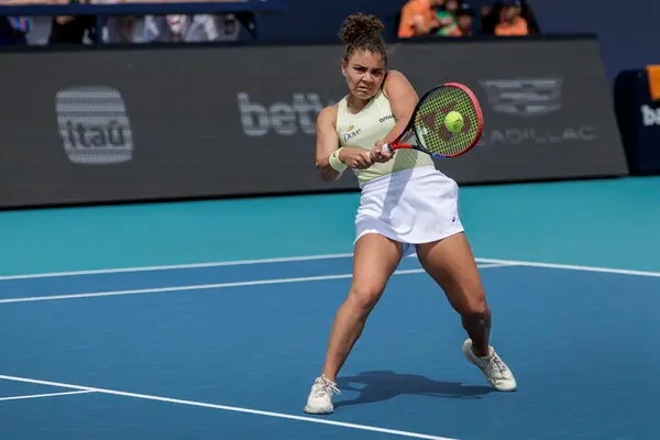 Miami Open, l’Italia del tennis brilla senza Sinner: storica semifinale per Paolini, Berrettini torna tra i grandi