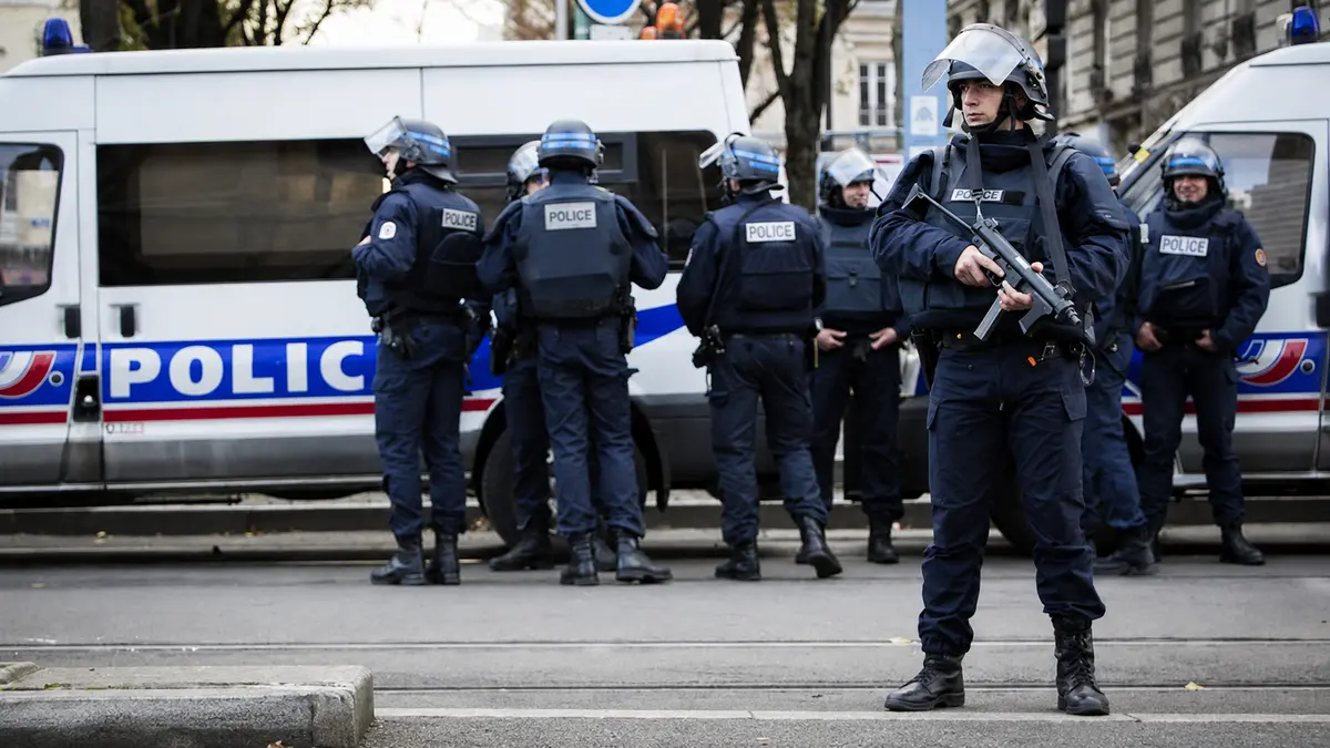 Francia: investe pedoni in stazione, due morti e nove feriti. Fermato un 26enne