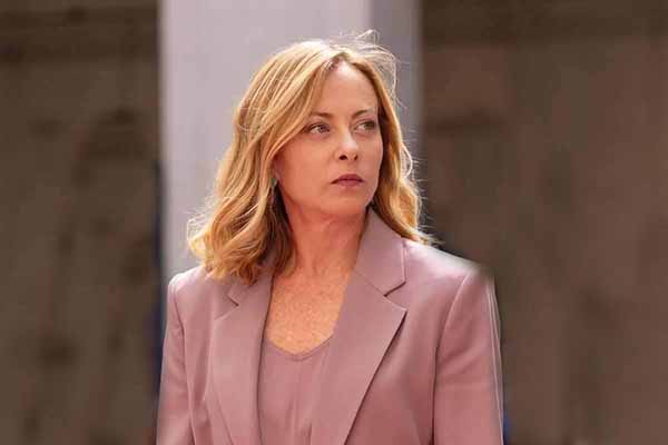 Meloni a New York con voli di linea: Palazzo Chigi annuncia vie legali contro le notizie infondate