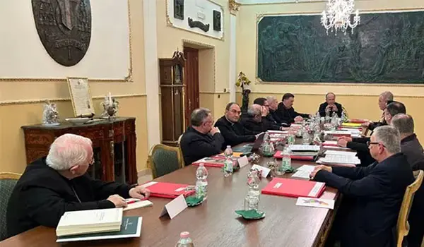 I Vescovi della Calabria denunciano: "Gravi carenze nella tutela dei più fragili e nella sanità"