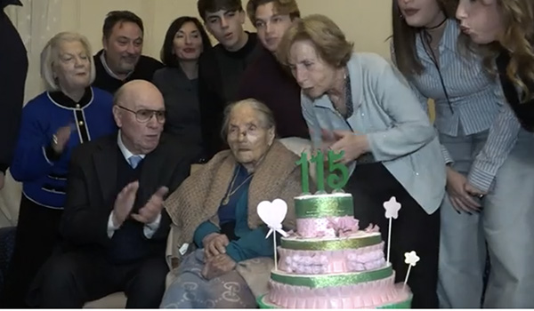 Sturno festeggia Laurina: compie 115 anni la donna più longeva d’Italia