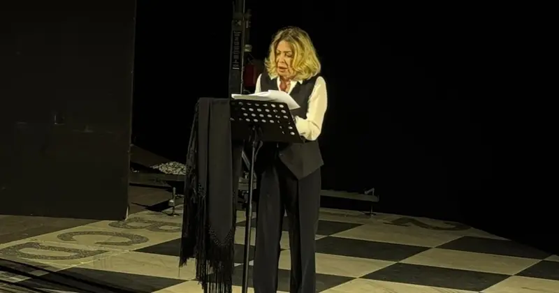 Quel “No” che cambiò l’Italia: Paola Quattrini porta in scena a Mendicino la forza rivoluzionaria di Franca Viola