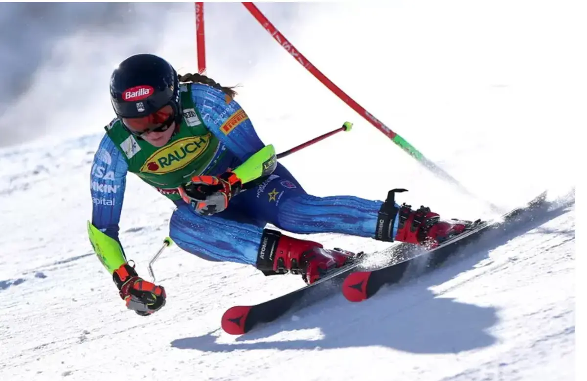 Shiffrin domina la prima manche a Soelden, Azzurre in difficoltà