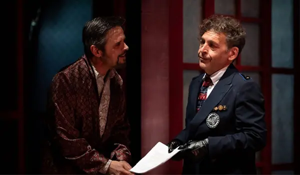 Mercoledì 14 gennaio al Teatro Politeama di Catanzaro Ninni Bruschetta e Greg in scena nel sorprendente “A Mirror”