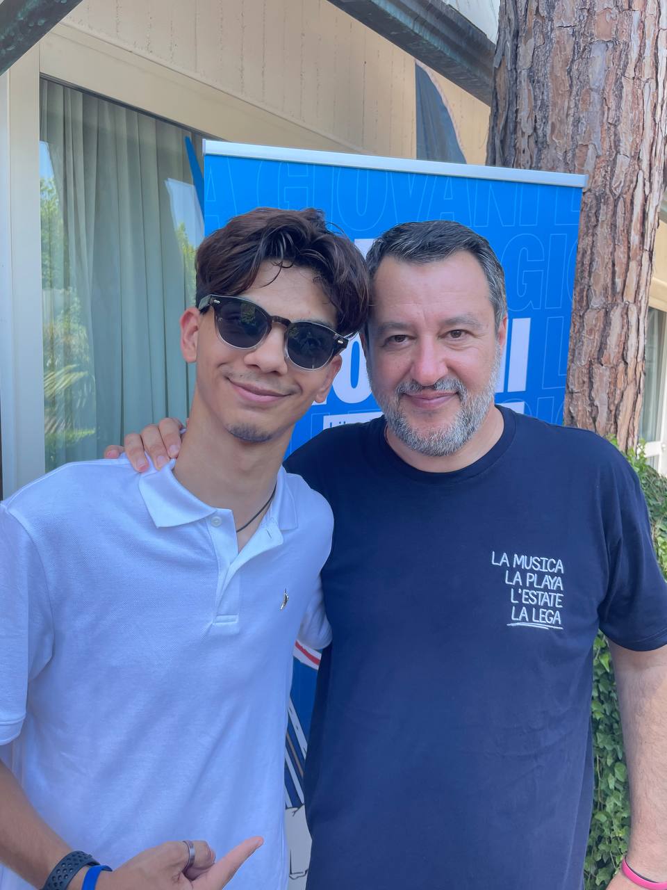 Lega, "Eterno" prende le distanze da Vannacci: "Sempre e per sempre con Matteo