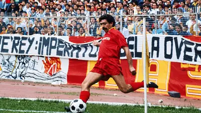 Catanzaro celebra Massimo Palanca: una statua davanti allo stadio Ceravolo