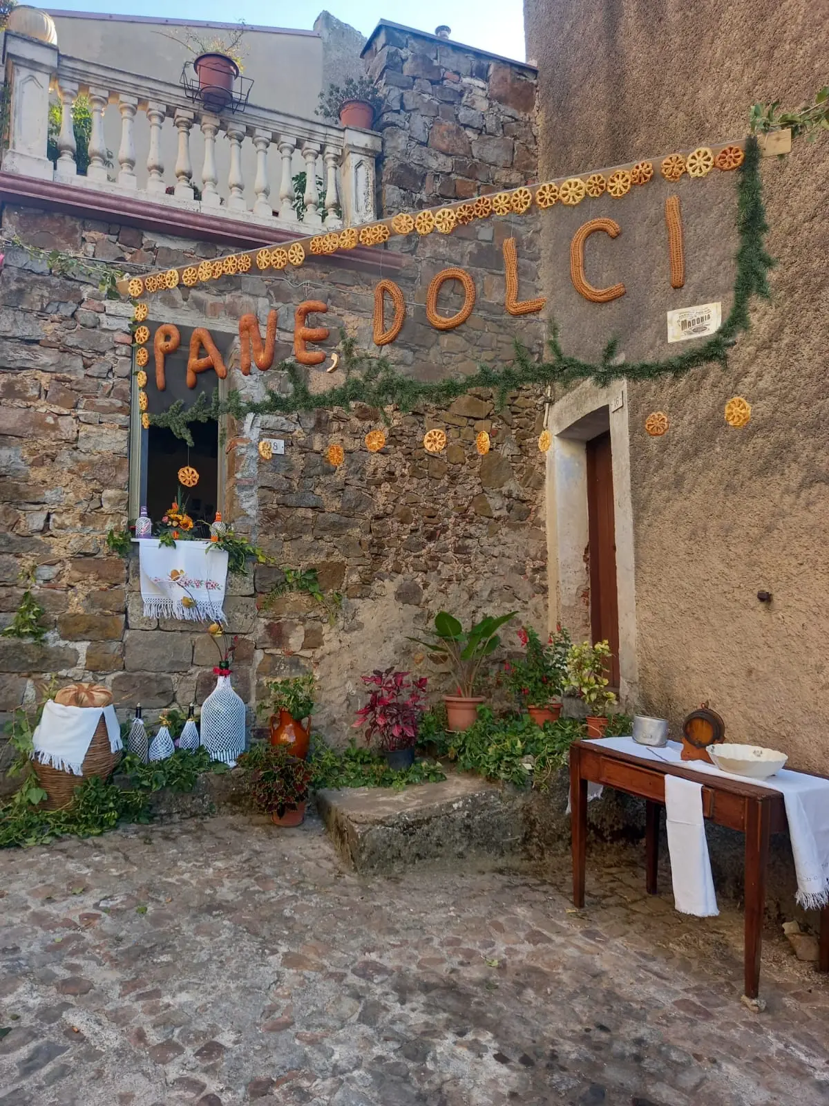 Pani, Dolci e tanto altro…: San Mauro Castelverde ti accoglie tra tradizione e sapori