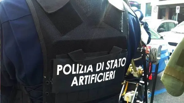 Catanzaro: la Polizia di Stato effettua sequestro di 155 kg di articoli pirotecnici.