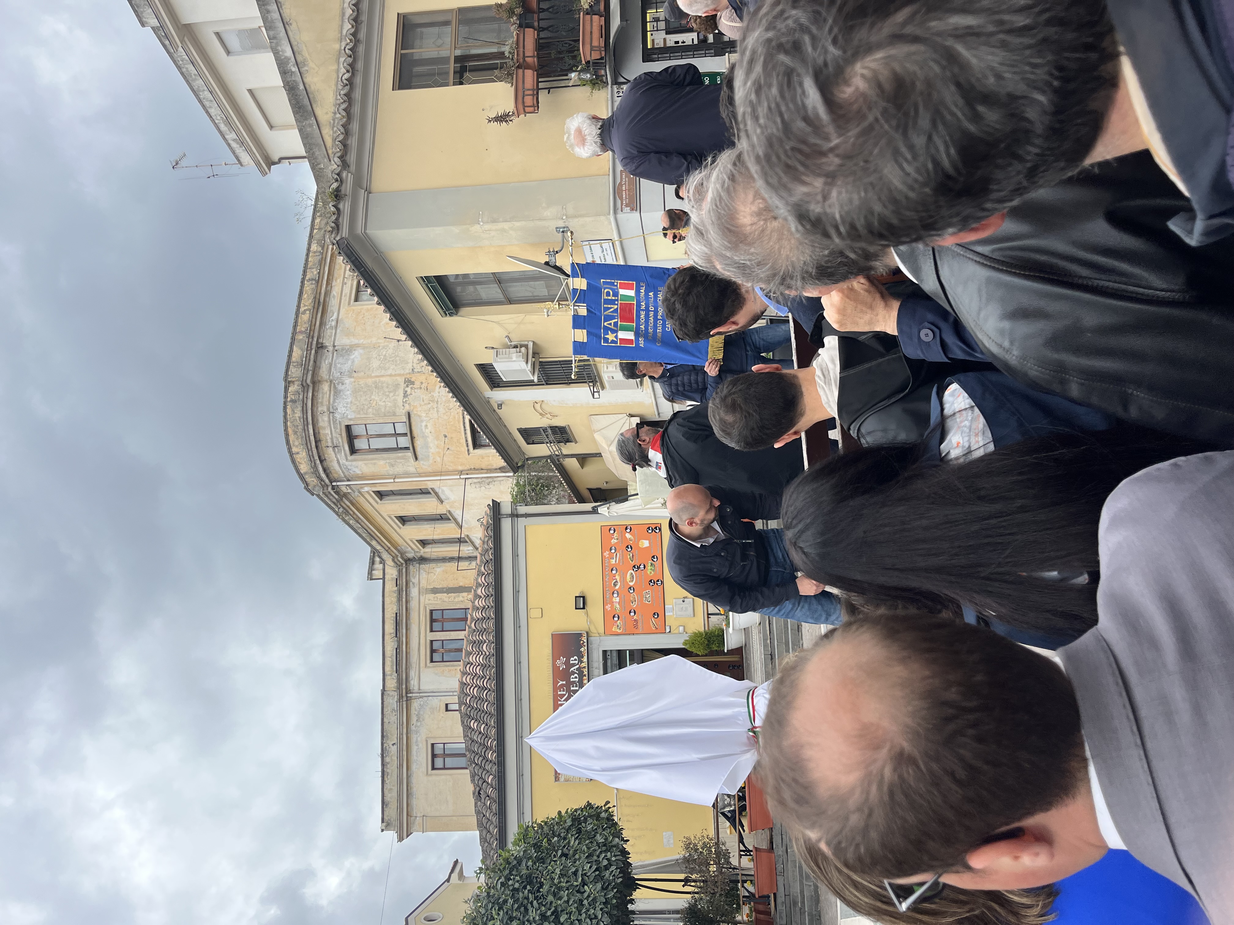Catanzaro, inaugurata la piazzetta dedicata al partigiano Federico Tallarico “Frico”