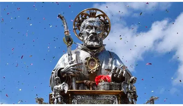 PAOLA - Entra nel vivo la programmazione per i solenni festeggiamenti in onore del Santo Patrono della Calabria.