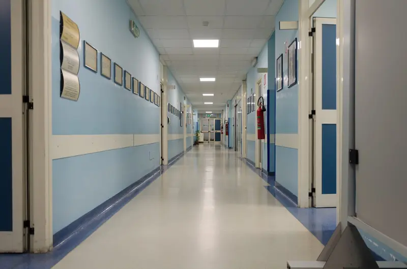  Catanzaro, la lettera di Teresa T. dopo la morte del papà in ospedale: un mese di angoscia e interrogativi