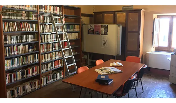 Crotone, successo per il Maggio dei Libri 2026 alla Biblioteca Armando Lucifero
